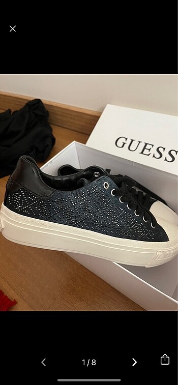 Guess sneaker