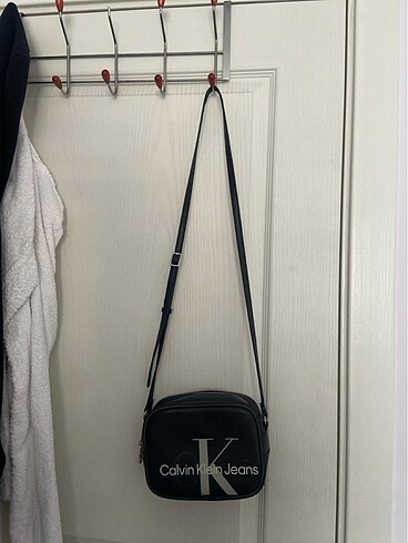calvin klein jeans çanta (orijinaldir)