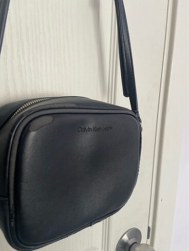  Beden calvin klein jeans çanta (orijinaldir)