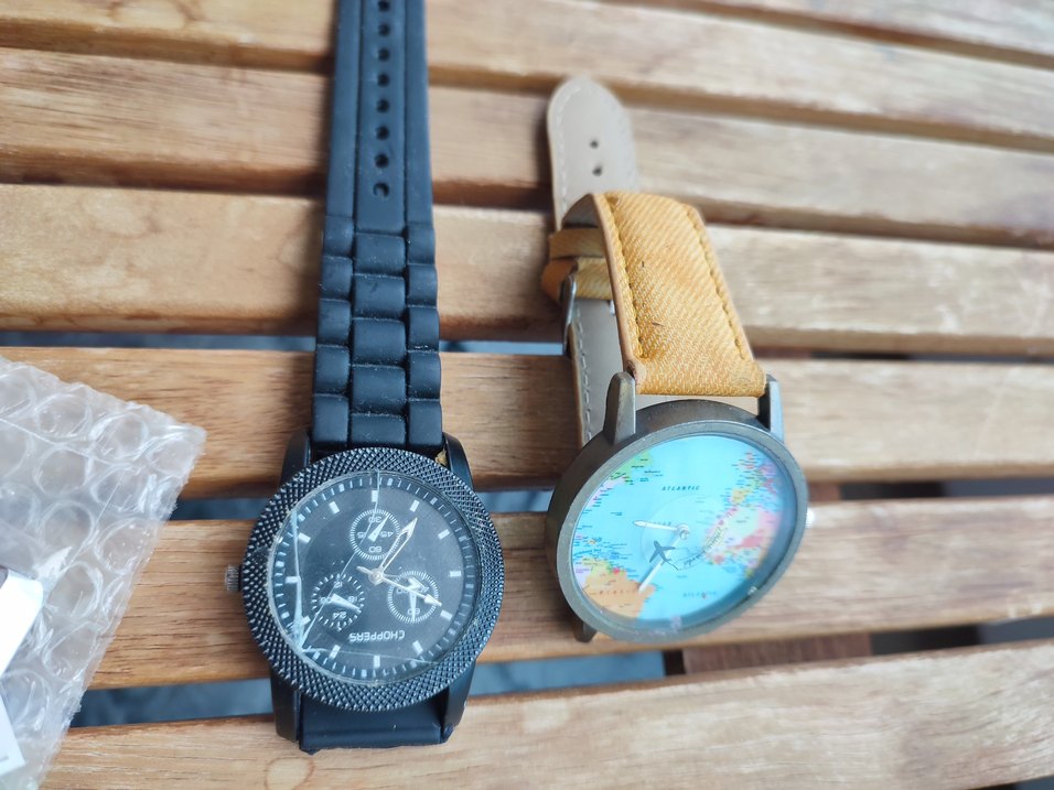 Kadın saat, yanındaki bileklik hediyedir - Görsel 5