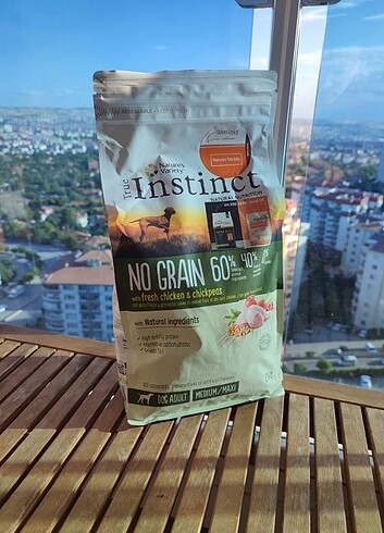 True instinct köpek maması 2kg + Hills Science Plan köpek maması