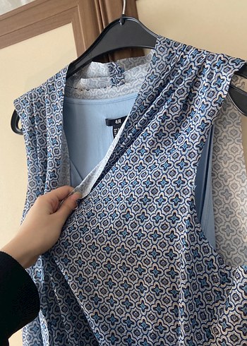 Drapeli V Yakalı Uzun Mavi Kadın Elbise - Görsel 8