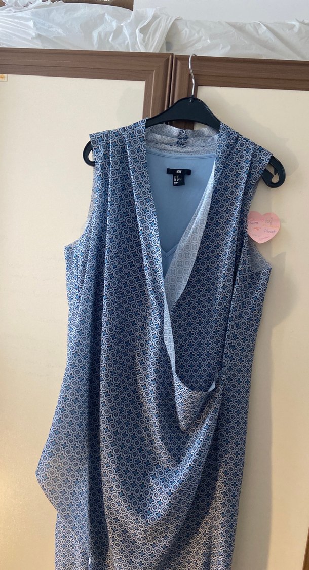 Drapeli V Yakalı Uzun Mavi Kadın Elbise - Görsel 3