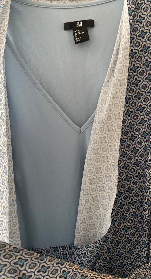 Drapeli V Yakalı Uzun Mavi Kadın Elbise - Görsel 5