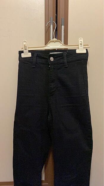 mango skinny dar paça fit siyah likralı pantolon