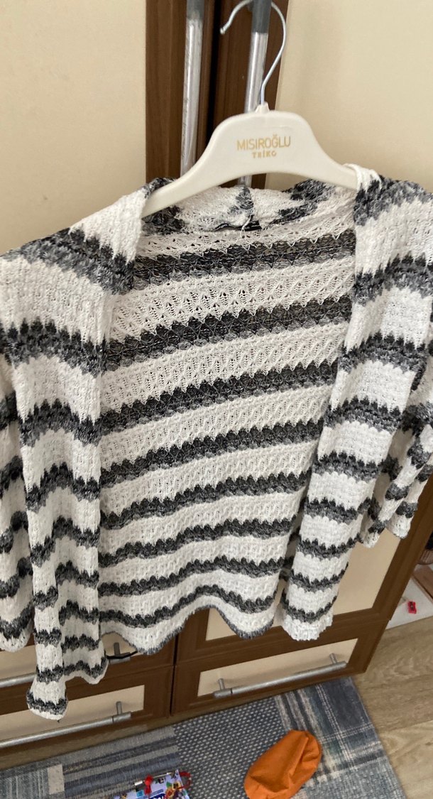 Bohem Gri Beyaz Zebra Desenli Örgü Hırka - Görsel 5