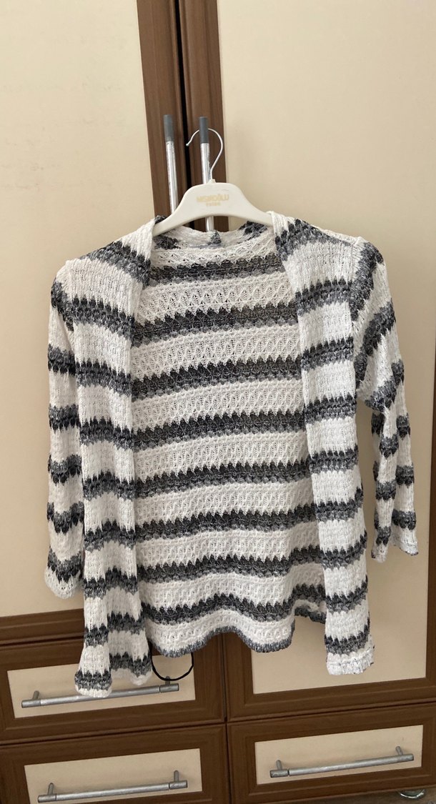 Bohem Gri Beyaz Zebra Desenli Örgü Hırka - Görsel 2