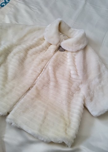 Beyaz Kürk Detaylı Kadın Kürk Ceket YENİ SIFIR - Görsel 3