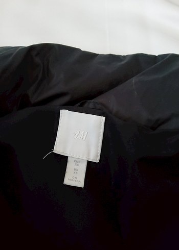 H&M Siyah Yüksek Yakalı Kadın Kışlık Mont XS/S - Görsel 6