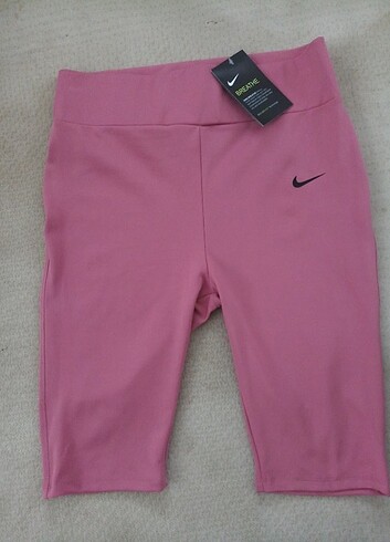 Nike Kadın Kısa Tayt Nike DRI-FIT TAYT