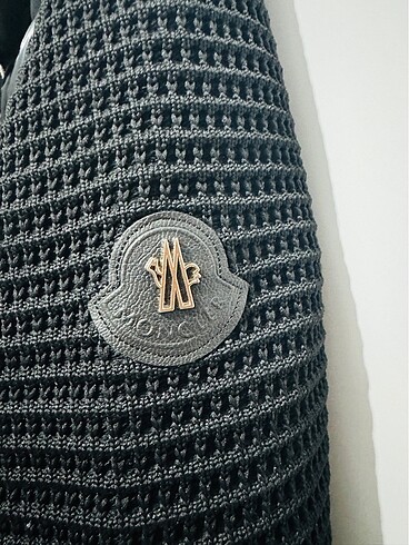 s Beden Moncler