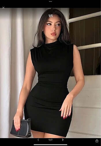 Kadın Siyah Kısa Büzgülü Elbise
