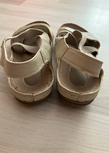 Diğer Bej Kadın Dolgu Topuklu Sandalet