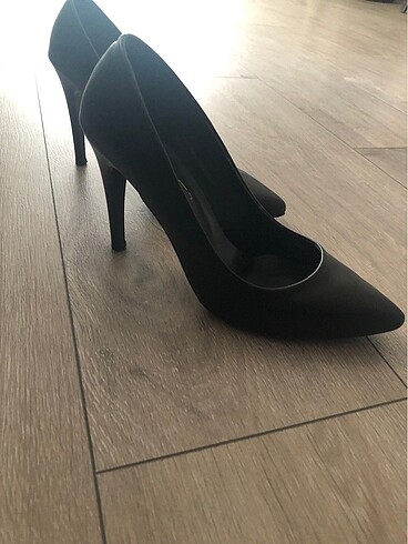 40 Beden Stiletto siyah mat