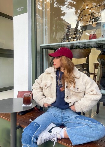 s Beden beyaz Renk Krem Pull Bear Peluş Kadın Kışlık Mont