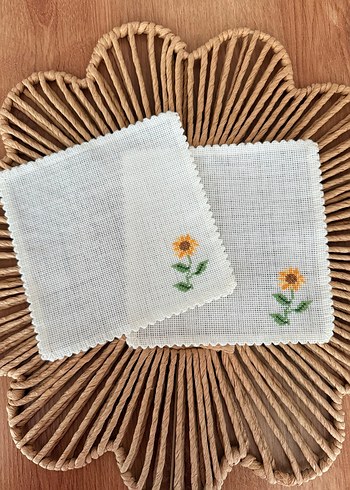 2 li ayçiçeği desenli sunum peçetesi - Görsel 2