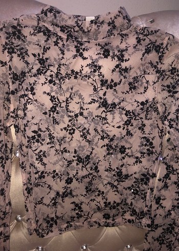 Dantel Detaylı Transparan Tül Bluz - Görsel 2