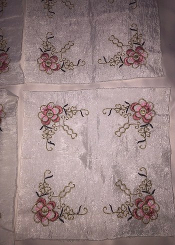 Nakışlı Beyaz Fiskos Raf Örtüsü - Görsel 3