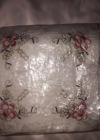 Nakışlı Beyaz Fiskos Raf Örtüsü - Görsel 7