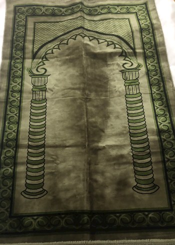 Koyu Haki Halı Seccade - Görsel 3