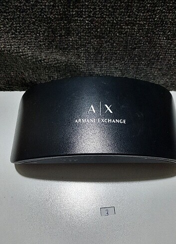 Armani exchange gözlük kilifi 