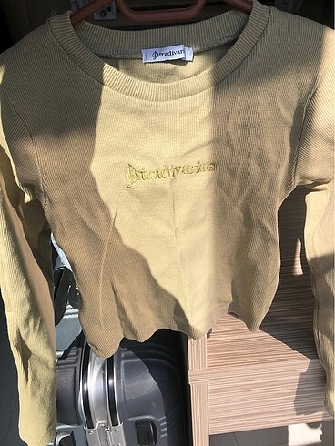Stradivarius stadi uzun kollu crop