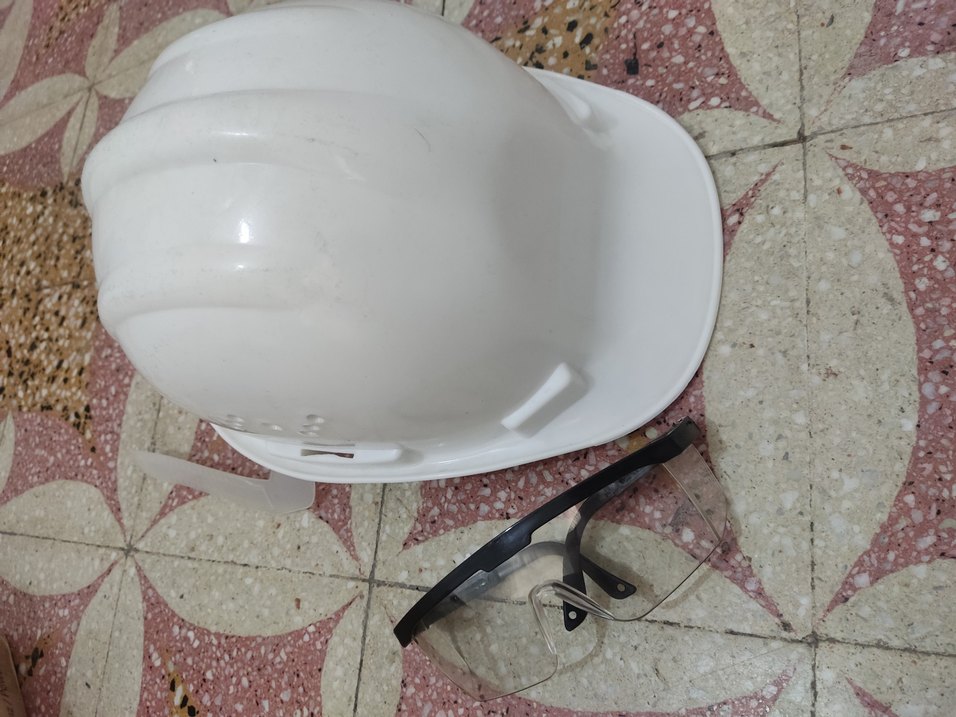 Diger Beyaz Motosiklet Kaskı inşaat kaketi ve gözlük - Görsel 4