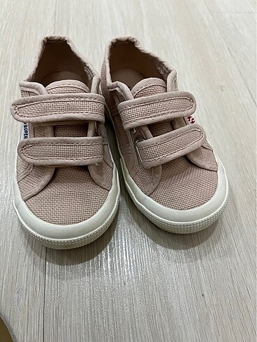 25 Beden Superga 25