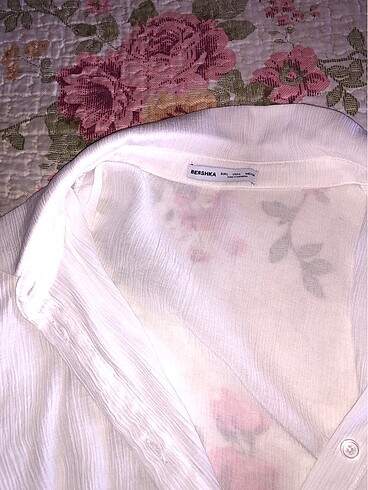 m Beden bershka y2k gomlek