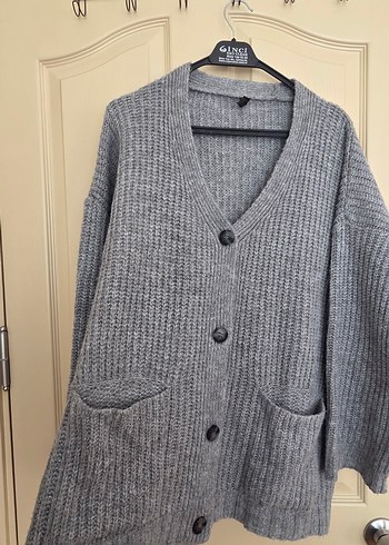 Gri Örgü Hırka - Görsel 2