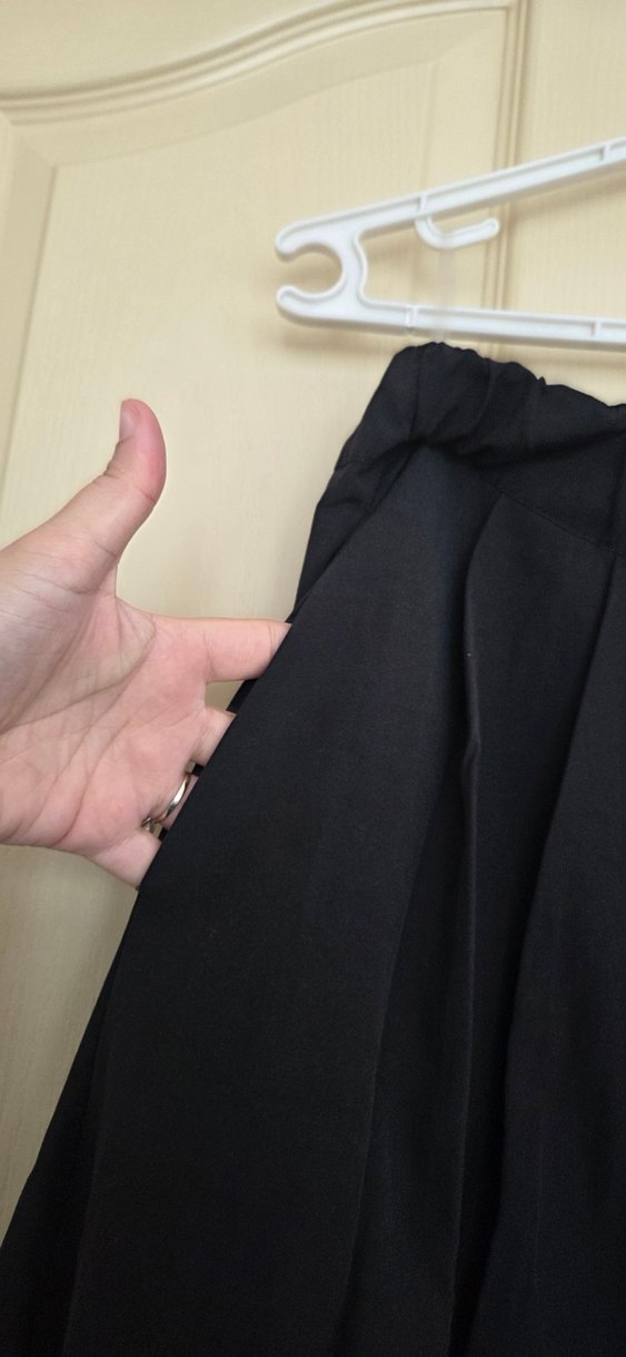 Kadın Siyah Uzun Paraşüt Kumaş Etek - Görsel 3