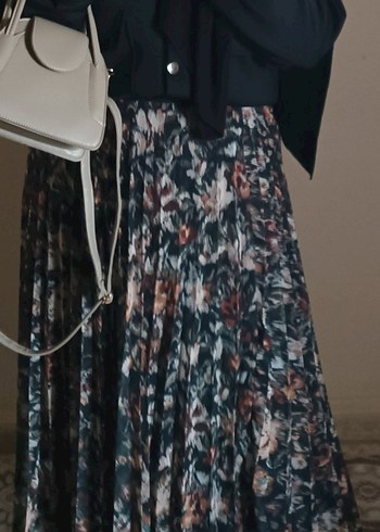 Çok Renkli Pileli Uzun Etek - Görsel 3