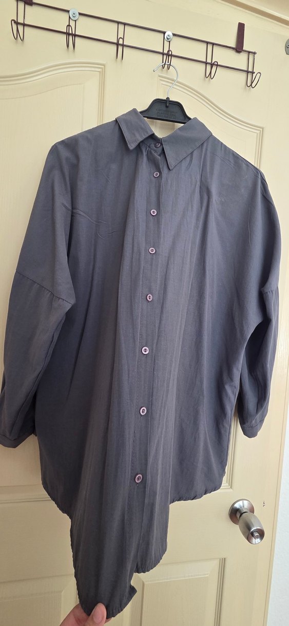 Düğmeli Gri Kadın Gömlek - Görsel 5