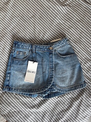 36 Beden mavi Renk stradivarius denim kot şort etek