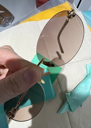 Zincir Detaylı Bej Bohem Kadın Gözlüğü