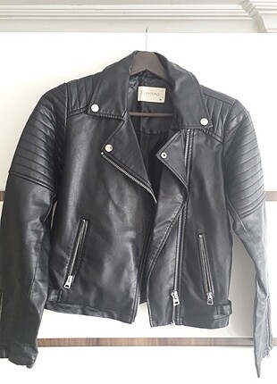 Deri görünümlü biker ceket