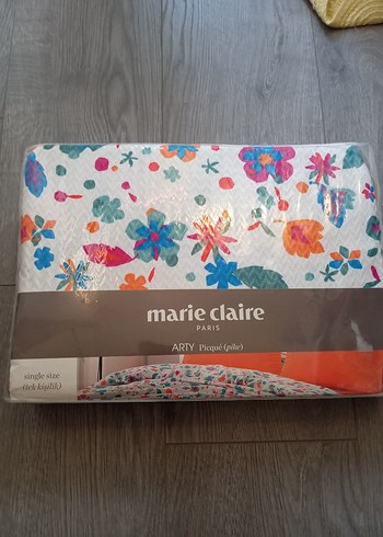 Marie Claire pike