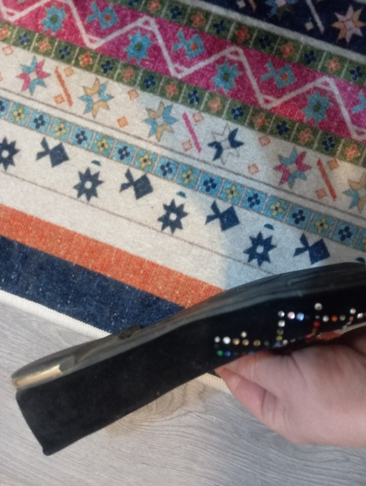 evde 2 defa giyildi - Görsel 4