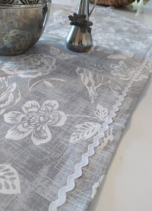 Taç runner 106*51cm