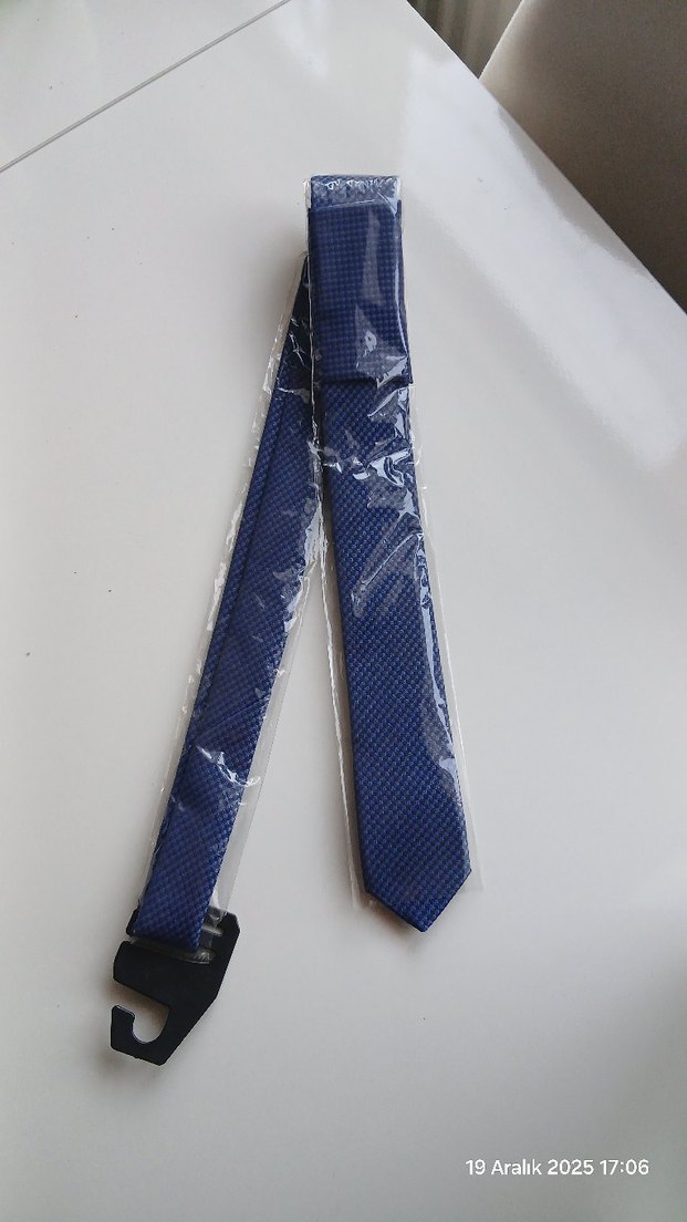 Klasik Şıklık Mavi Erkek Kravat - Görsel 3