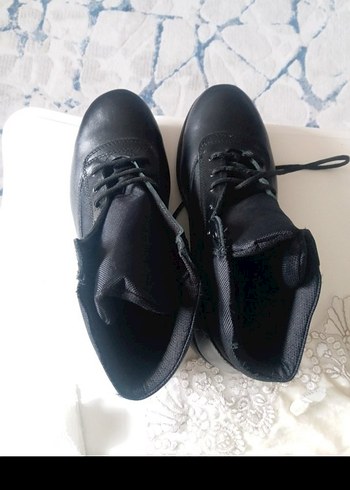 Siyah Erkek ö.güvenlik bot - Görsel 2