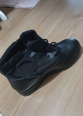 Siyah Erkek ö.güvenlik bot - Görsel 5