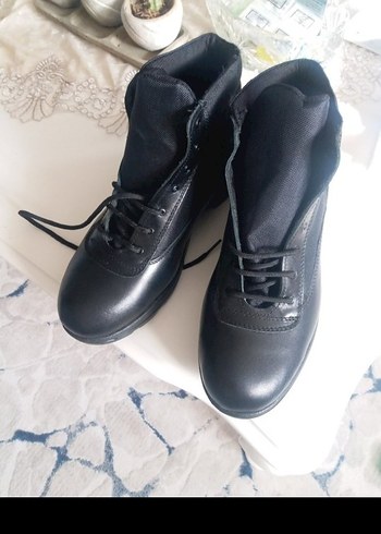 Siyah Erkek ö.güvenlik bot - Görsel 4