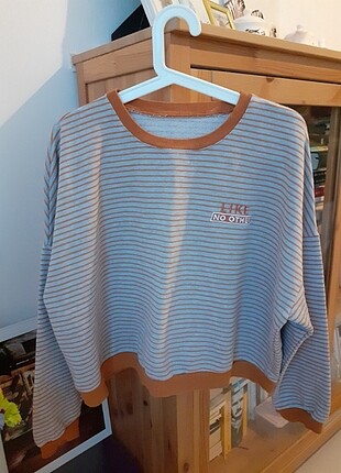 Lc waikiki crop sweatshirt