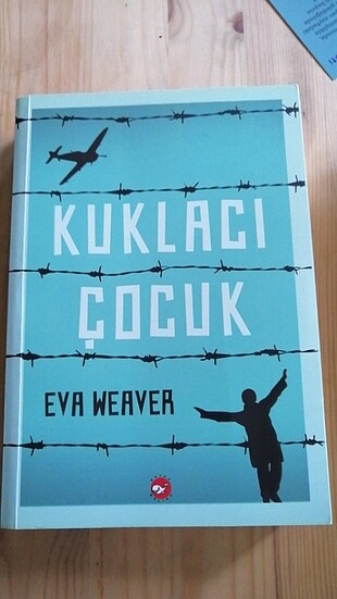 Kuklacı Çocuk Eva Weaver