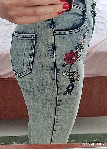 m Beden Çiçek desenli Jeans