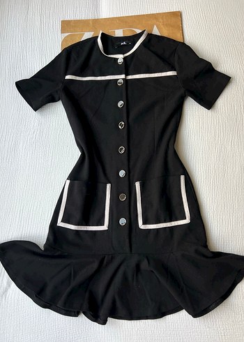 Siyah Düğmeli Kısa Kollu Elbise - Görsel 5