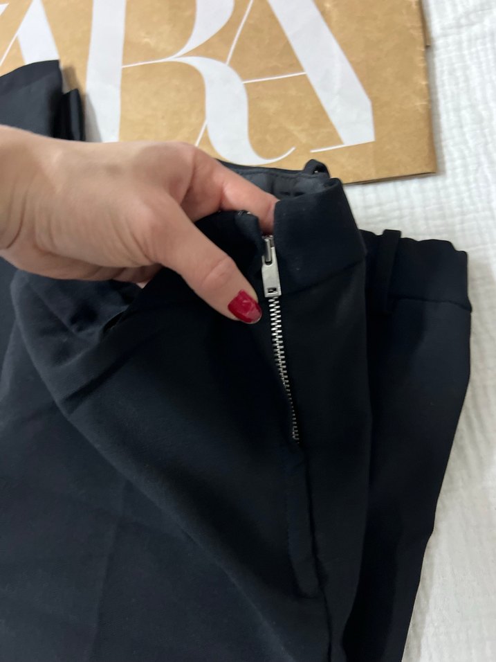 Zara Siyah Regular Fit Kumaş Pantolon - Görsel 3