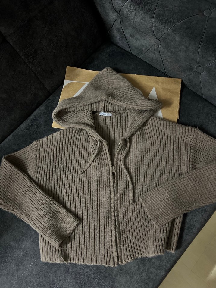 Kahverengi Kapüşonlu Kadın Triko Hırka - Görsel 5