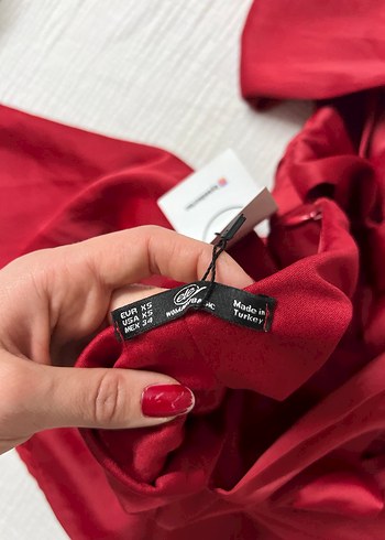 Kırmızı Saten Mini V Yakalı Elbise - Görsel 5